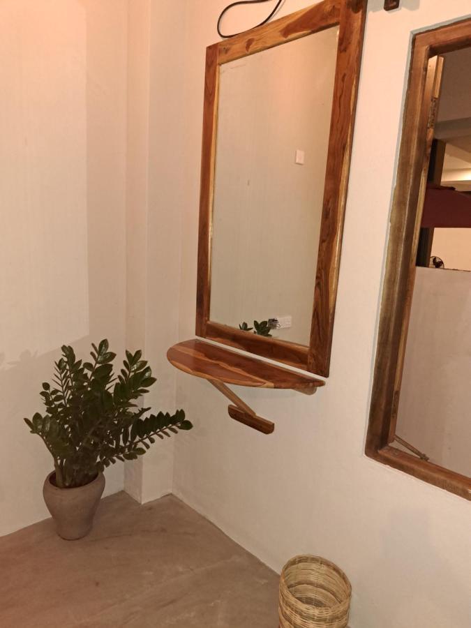 The Surf Access Guest House Arugam Kudah Eksteriør bilde