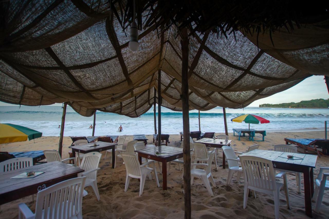 The Surf Access Guest House Arugam Kudah Eksteriør bilde