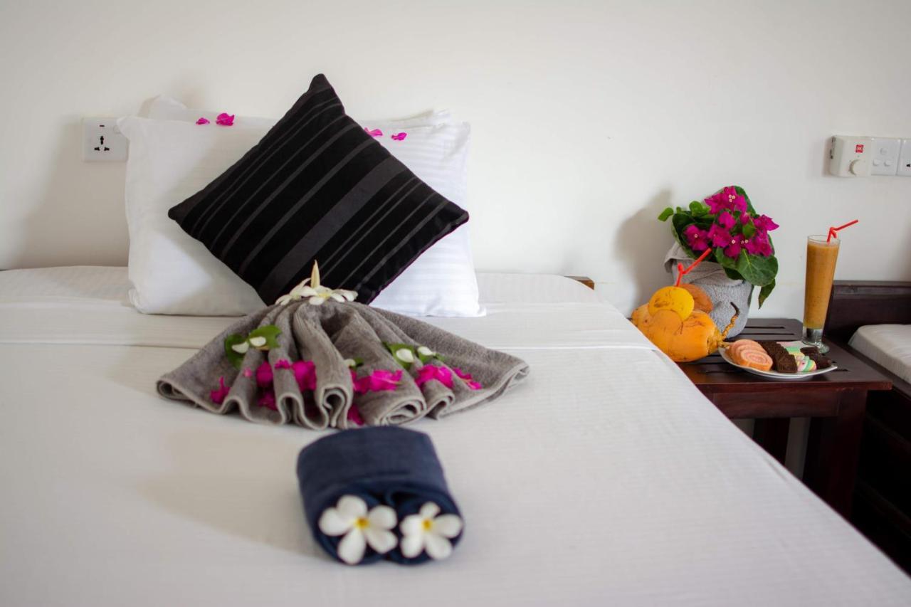 The Surf Access Guest House Arugam Kudah Eksteriør bilde